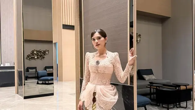 Audi Marissa sebagai Bridesmaid banjir pujian. (credit: instagram.com/audimarissa)