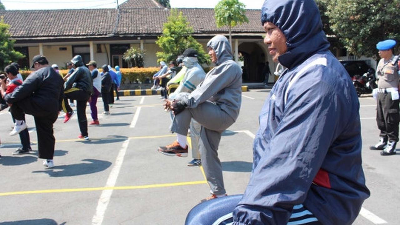 Ini diet ala polisi Kediri, lari 10 km di siang bolong