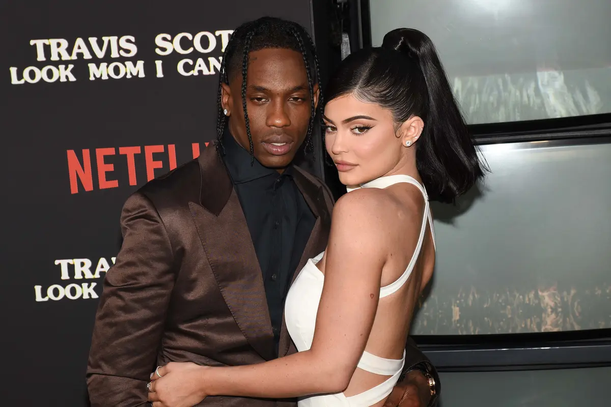 [FIMELA] Kylie Jenner dan Travis Scott