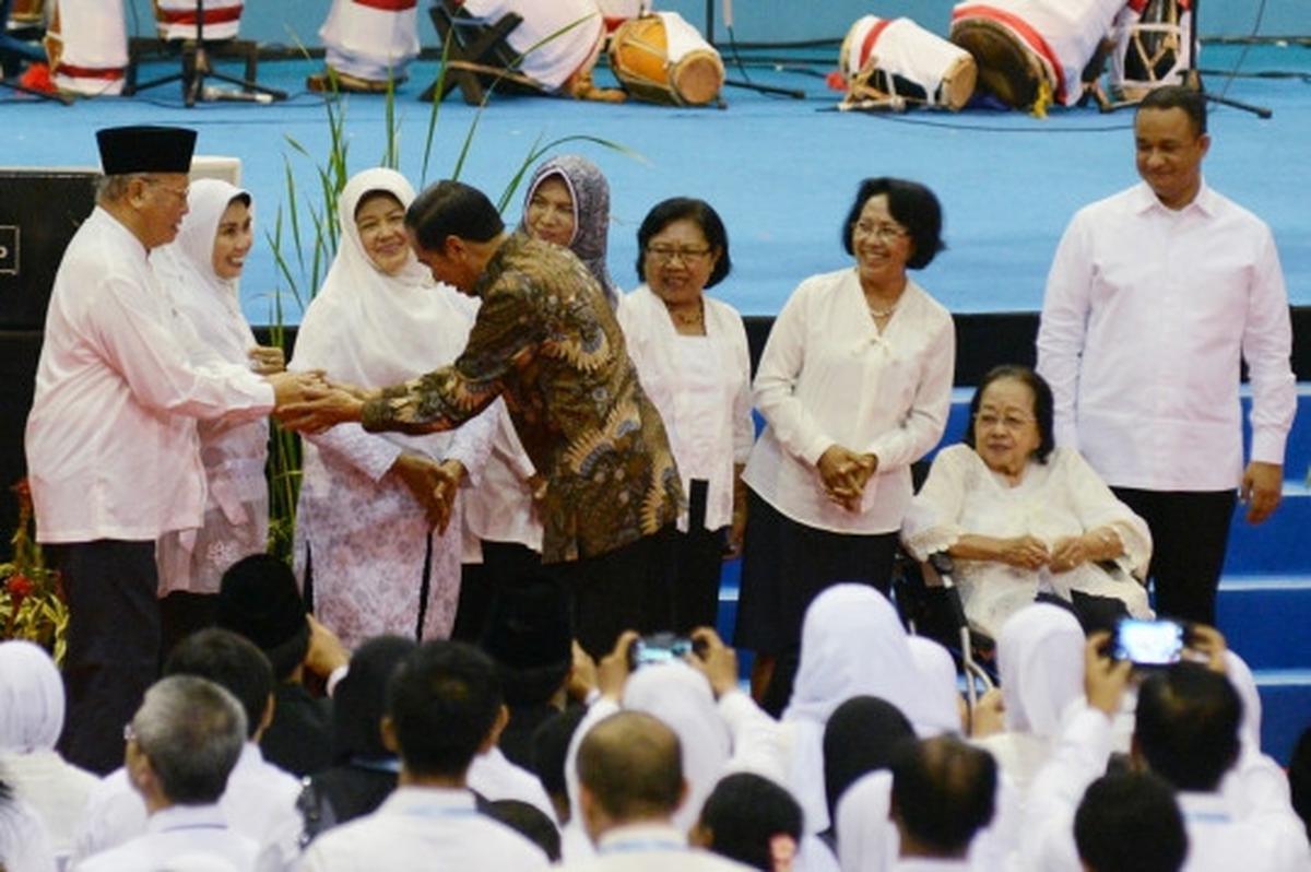 Presiden Jokowi hadiri peringatan Hari Guru Nasional 2015