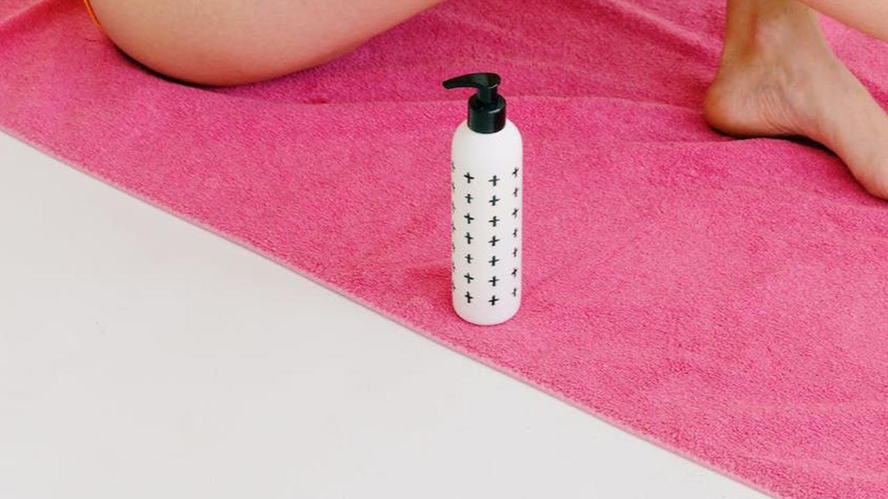 Jadi, apakah SPF 30 atau SPF 50, yang terpenting adalah mengintegrasikan langkah-langkah perlindungan matahari ke dalam rutinitas harian Anda untuk menjaga kesehatan kulit jangka panjang.