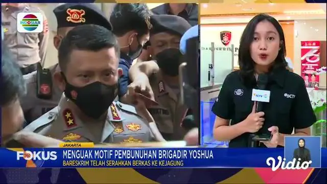 Fokus : Antrean Kendaraan Mengisi Pertalite dan Solar Mengular di Beberapa SPBU