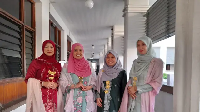 Ternyata Pakai Kebaya Tanpa Wastra Tak Bisa Disebut Berkebaya Menurut Isi Dossier ke UNESCO
