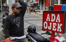FOTO: Tak Cuma Ojol, Pemerintah Siapkan Skema Agar Ojek Pangkalan Bisa 'Minum' BBM Bersubsidi