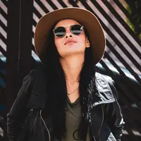 ilustrasi perempuan/Photo by Sayo Garcia on Unsplash