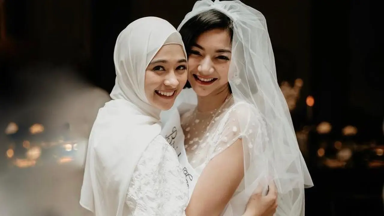 Disebut Mirip, Ini 6 Gaya Kompak Poppy Bunga dan Glenca Chysara yang Ternyata Tante dan Keponakan