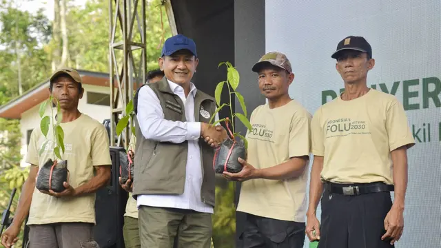 Anak Elang Jawa yang Menetas di TN Gunung Halimun Salak Itu Bernama Garda Nusantara