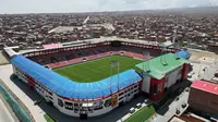 Pemandangan dari udara stadion Municipal di El Alto, Bolivia pada 3 September 2024. Bolivia akan menghadapi Venezuela dalam kualifikasi Piala Dunia FIFA 2026 zona Amerika Selatan di stadion Municipal El Alto, yang berada di ketinggian 4.150 meter di atas permukaan laut, pada 5 September. (AIZAR RALDES/AFP)