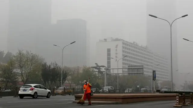 Kabut Asap Tebal Selimuti Kota Beijing