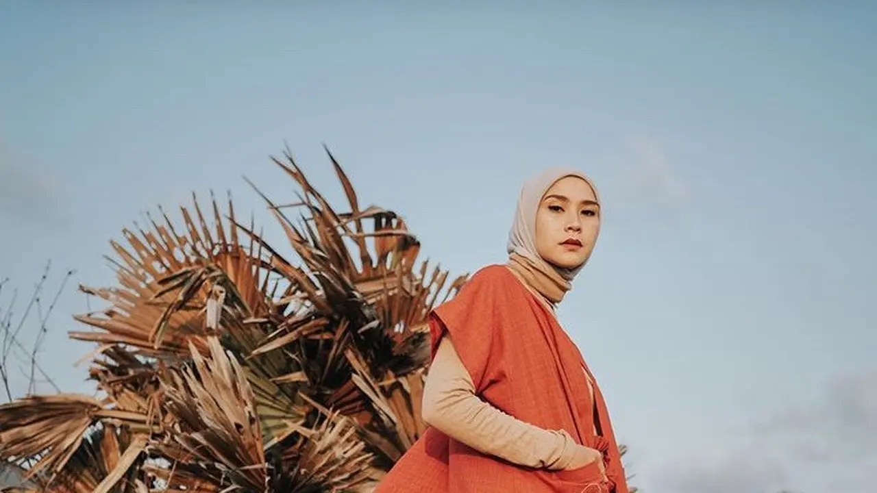 Zaskia Adya Mecca serius menekuni bisnis lini busana. (Foto: Dok. Instagram @zaskiadyamecca)