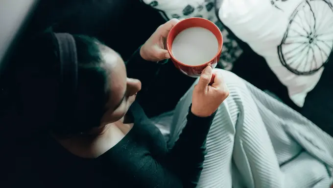 mencintai orang lain