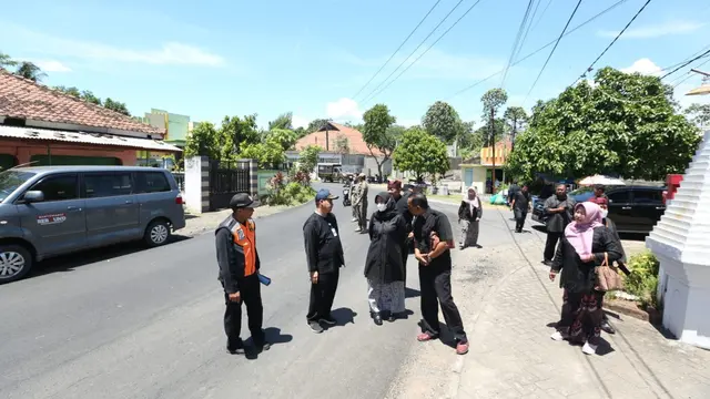 Bupati Ipuk Fiestiandani Pacu Pembangunan Jalan Poros Kecamatan dan Jembatan