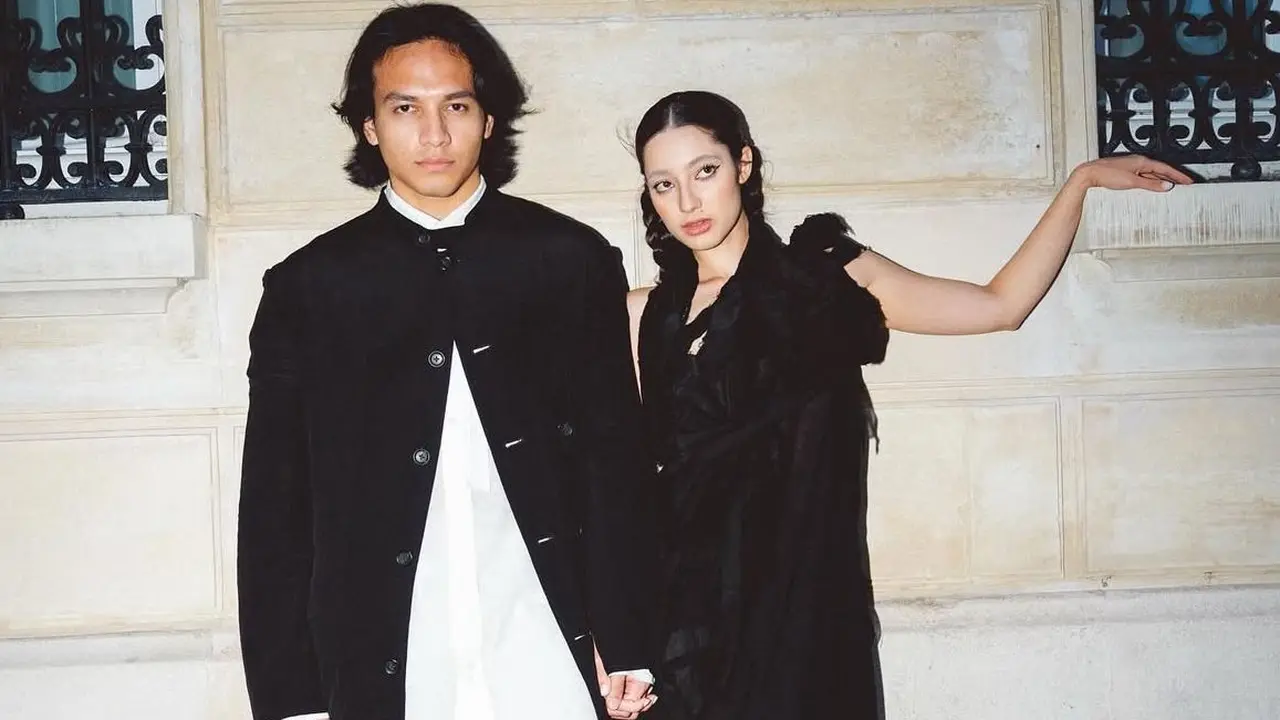Gaya Jefri Nichol dan Ameera Khan eksis di Paris Fashion Week