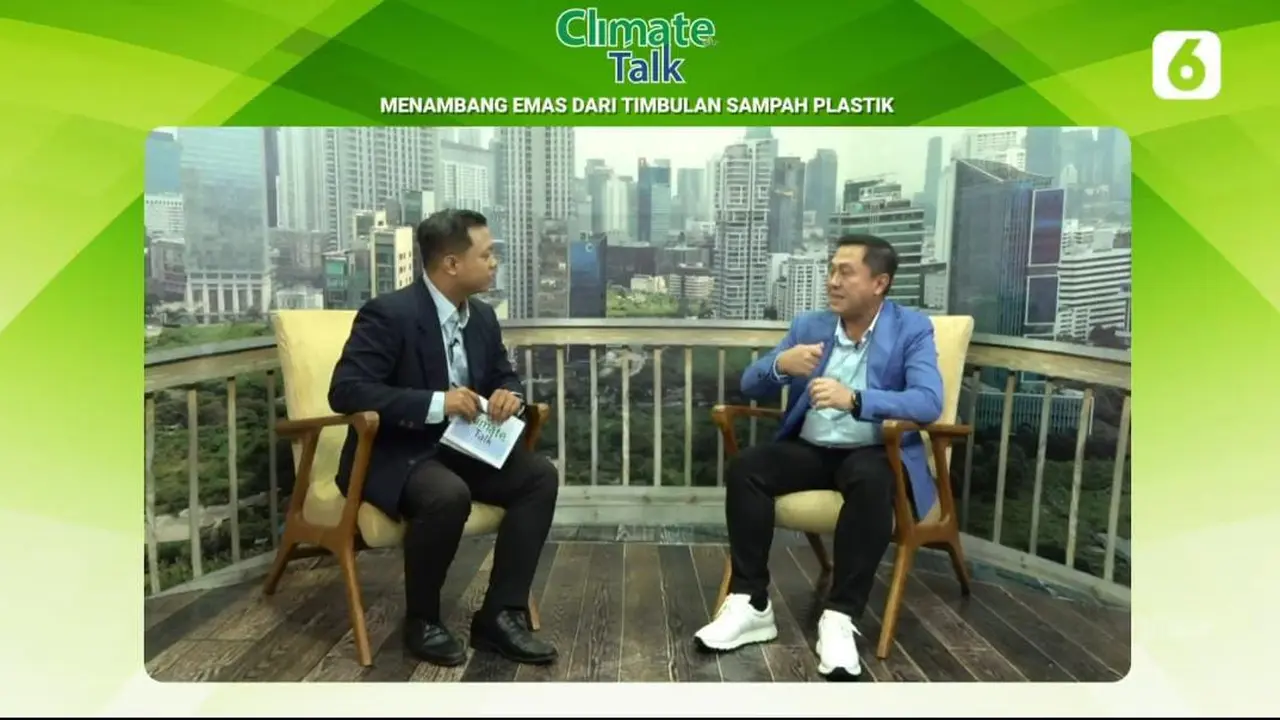 Direktur Jaringan, Operasi dan Penjualan PT Pegadaian Eka pebriansyah dalam acara Climate Talk Liputan6.com