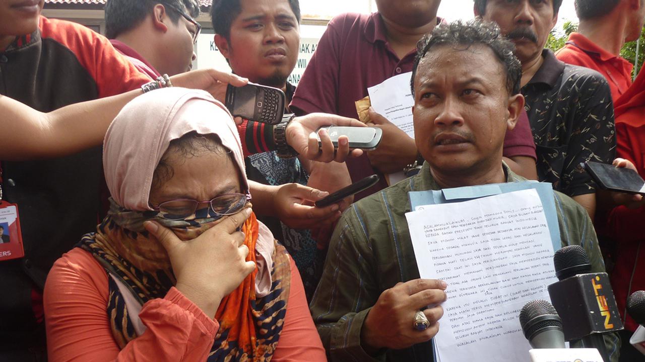 Istri Namaona Denis dan pengacara. (Liputan6.com/Idhad Zakaria)