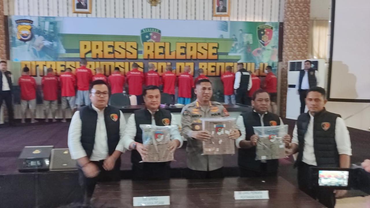 Polda Bengkulu Tetapkan Tiga Orang Tersangka Kasus Suap Penerimaan Pegawai PDAM Senilai Rp 9,5 Miliar, Salah Satunya Direktur