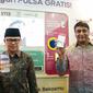 President Director & CEO Indosat Ooredoo Hutchison, Vikram Sinha (kanan) dan Wali Kota Pemerintah Kota Bogor, Bima Arya saat peluncuran program Sampah Jadi Pulsa di Bogor (24/6/2022). (Dok. Indosat Ooredoo Hutchison)