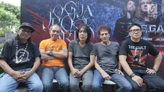 Personel God Bless saat jumpa pers di Yogyakarta, Jumat (26/10). God Bless hingga musisi tanah air seperti Blackout, Koil, Sangkakala, Edane, Seringai, ILP akan tampil menggebrak panggung Jogjarockarta 2018. (Fimale.com/Bambang E.Ros)