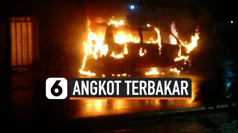 angkot terbakar