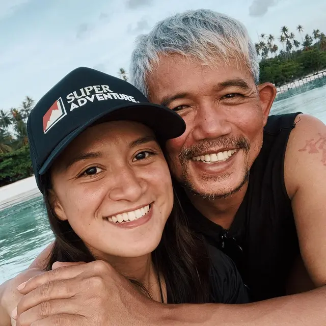5 Potret Kebersamaan Marzuki Mohamad 'Kill The DJ' bersama Kekasih