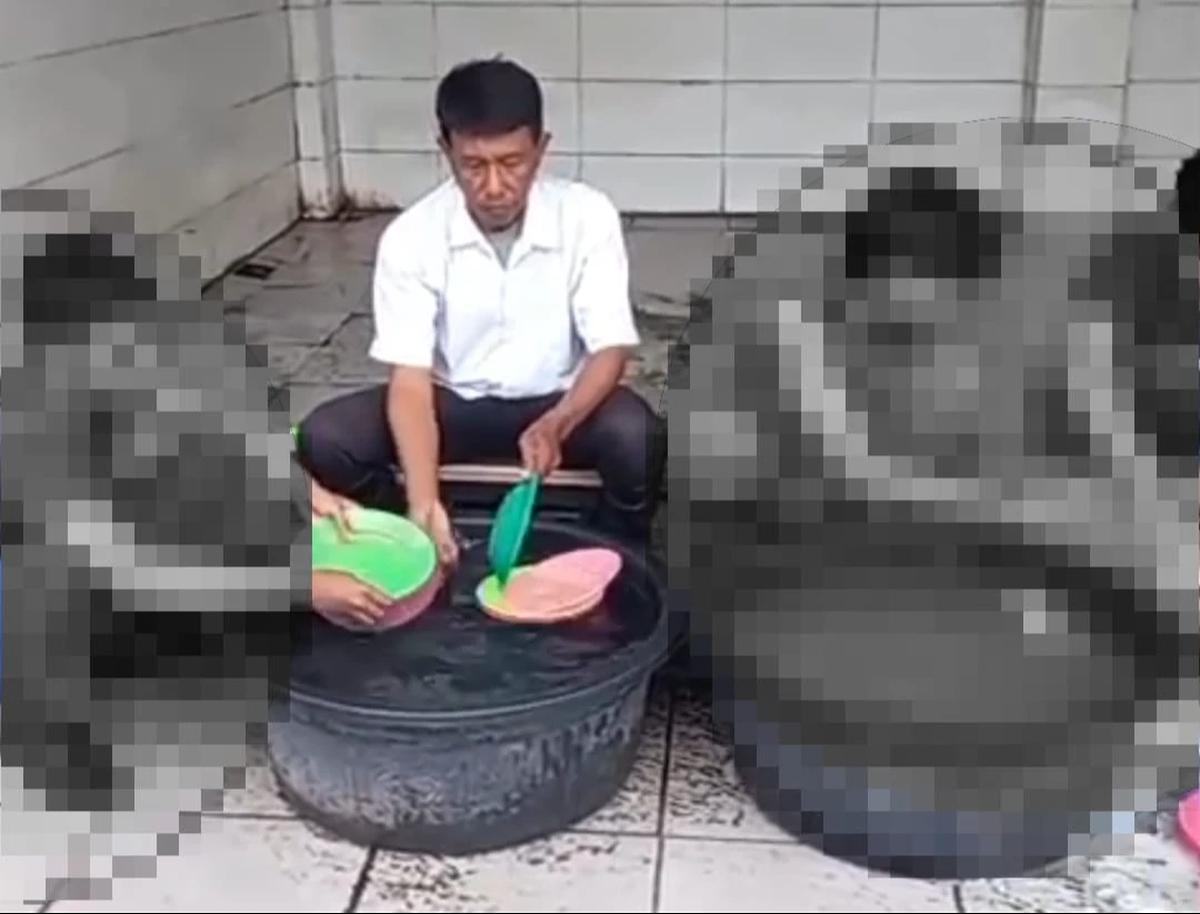Tertangkap Satpol PP Bolos Sekolah Pelajar Di Surabaya Dihukum Rawat ODGJ