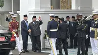 PM Malaysia Anwar Ibrahim Tiba di Istana, Langsung Disambut Presiden Prabowo