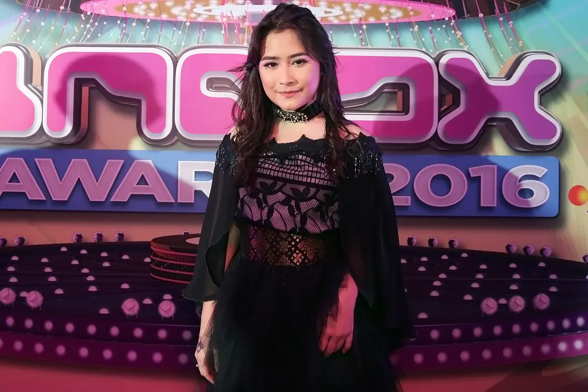 [Bintang] Prilly Latuconsina