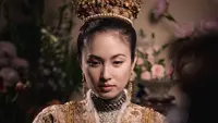 Seperti anting berlian yang dulunya dimiliki oleh keluarga kerajaan Portugis. Serta kalung berlian kuno Chao Chom Uan yang dianugerahkan oleh Raja Rama V. [@niyadarweddinganswer]
