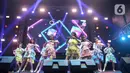 Sejumlah lagu hits dinyanyikan para member JKT48. (Liputan6.com/Herman Zakharia)