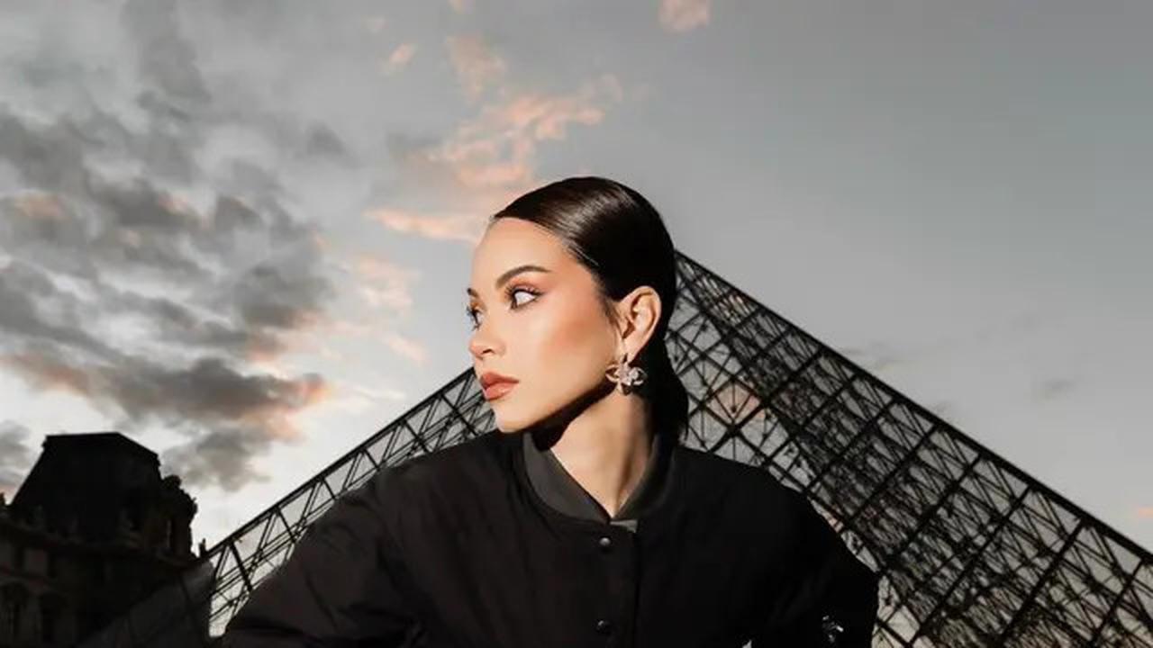 4 Gaya Elegan Alyssa Daguise di Paris Fashion Week 2024, Satu Acara dengan Lisa BLACKPINK