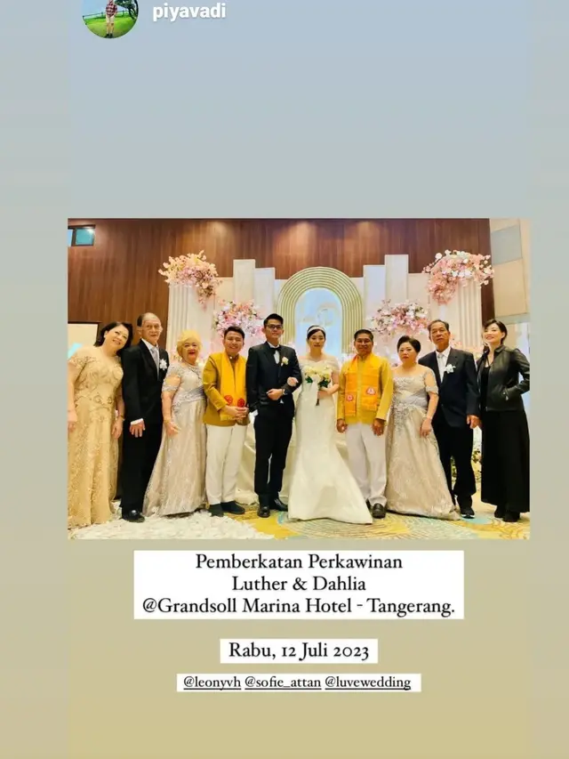 Leony tampil anggun saat kondangan