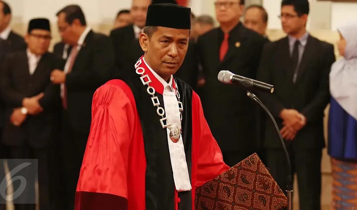 Ia pun enggan membeberkan apakah ia 'curhat' kepada MKMK terkait sikapnya pada putusan nomor 90/PUU-XXI/2023 seperti hakim lain.