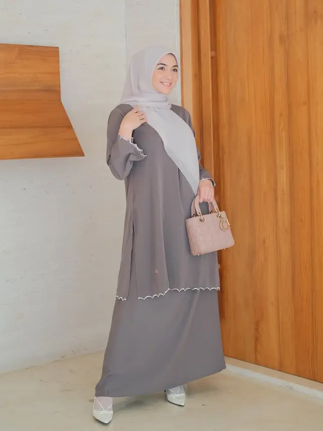 Baju Gamis Artis