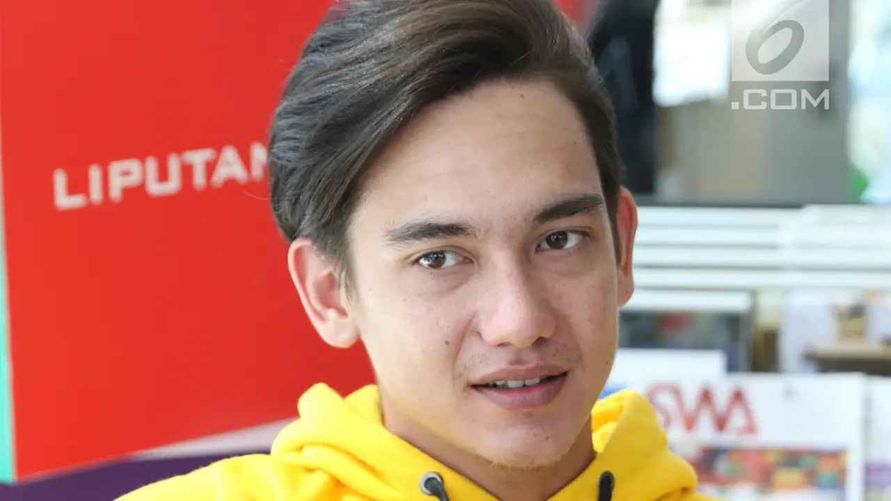 Pemain film Teman Tapi Menikah ini Adipati Dolken