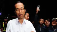 Joko Widodo calon Presiden yang diusung PDI Perjuangan memanfaatkan hari liburnya sebagai Gubernur DKI Jakarta dengan melakukan kunjungan ke sejumlah tempat.