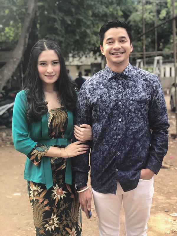 Kebersamaan Adly Fairuz dan Angbeen Rishi (Sumber: Instagram/angbeenrishi/adlyfayruz)