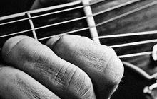 Jenis Kunci Gitar Dasar Bagi Pemula, Ketahui Cara Memainkannya