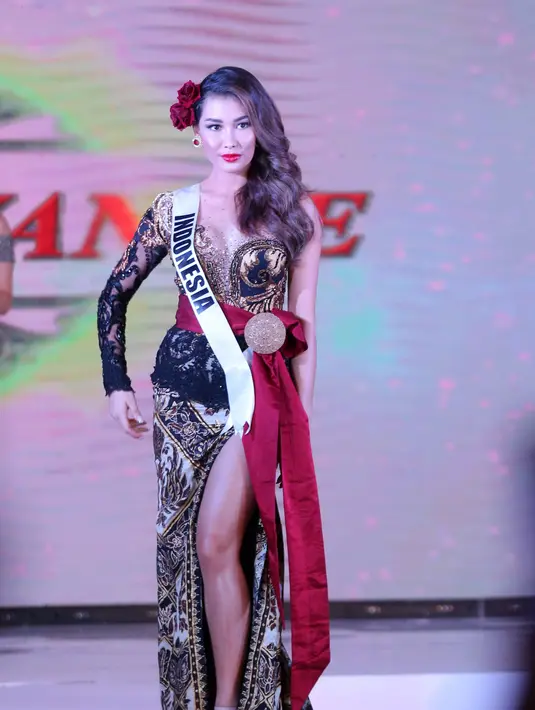 Frederika Alexis Cull -Puteri Indonesia 2019 (Daniel Kampua/Fimela.com)