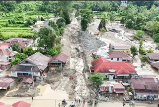 Foto udara kondisi di Maninjau 1 Januari 2025 pascabanjir bandang susulan (Dok: BPBD Agam)