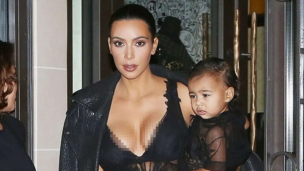Cantik mana, North West atau Kim Kardashian kecil?