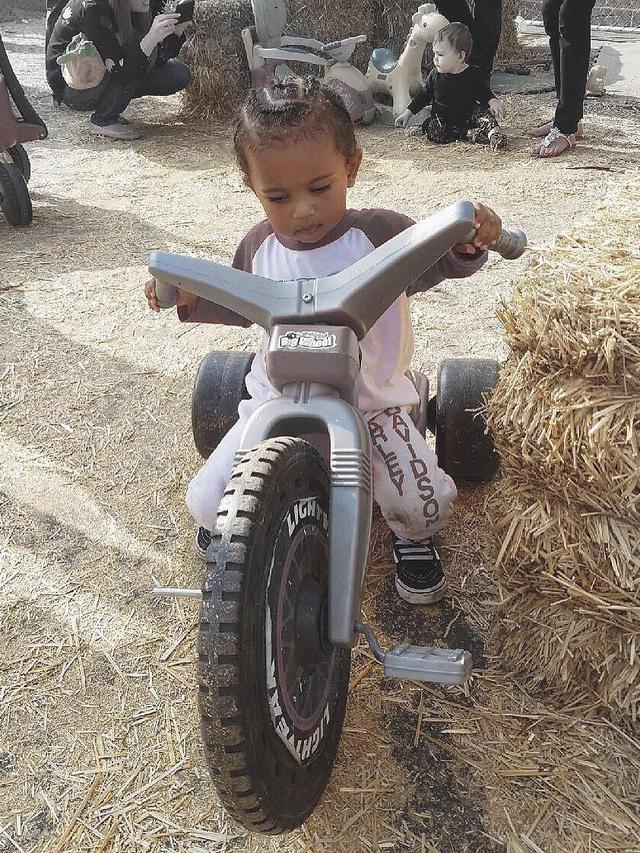 [Bintang] Saint West