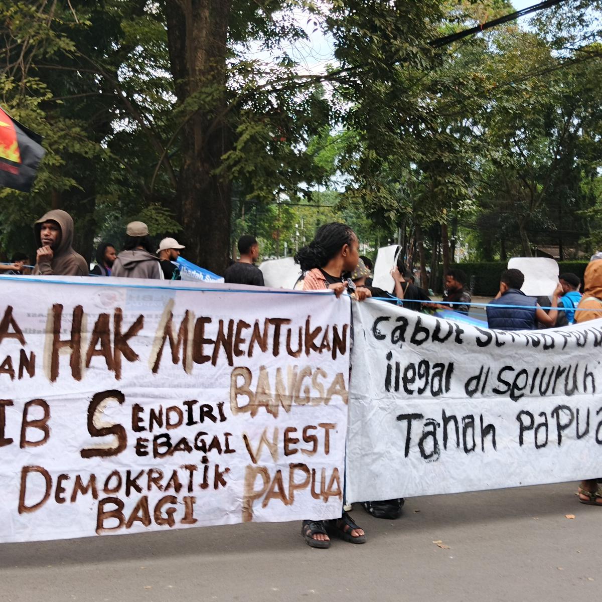 Mahasiswa Papua Desak Izin Tambang PT GAG Nikel di Raja Ampat Segera Dicabut