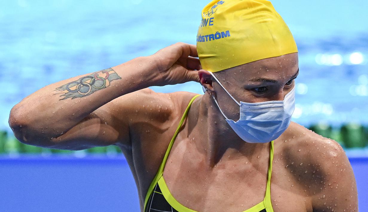 Sarah Sjostrom - Perenang Swedia ini mempunyai tato lambang Olimpiade di tangannya. Ia merupakan atlet putri Swedia pertama yang meraih emas Olimpiade dari cabang olahraga renang. Saat itu ia memecahkan rekor dunia saat berlaga di nomor 100 meter gaya kupu-kupu Olimpiade 2016. (Foto:AFP/Jonathan Nac