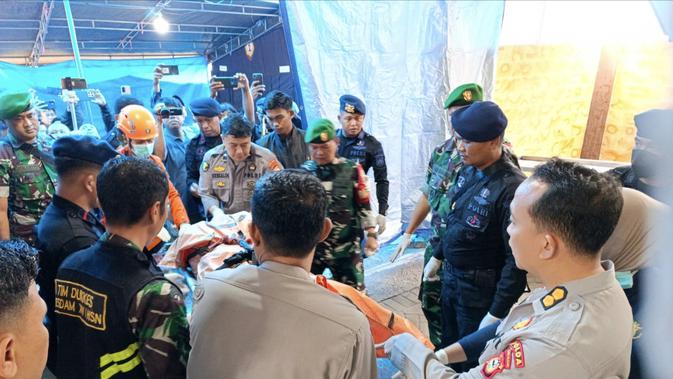 Kondisinya Membengkak, Tim DVI Kesulitan Identifikasi Jenazah Pria Korban Pesawat ATR 42-500