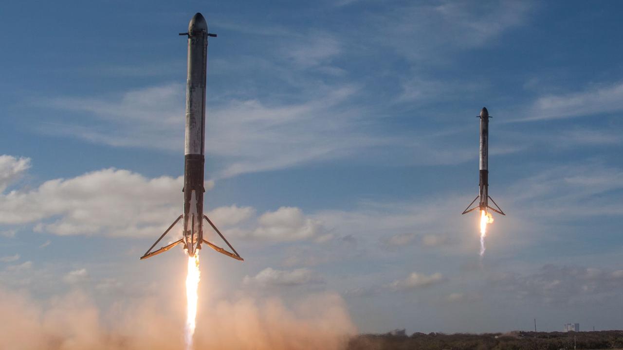 Ramai-ramai Ilmuwan Minta Elon Musk Hentikan Peluncuran Starlink, Ada Apa?
