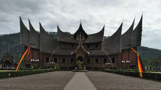 Rumah Adat