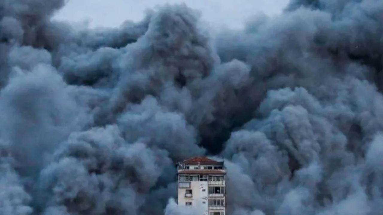 Hingga hari ini Israel terus membombardir Jalur Gaza selama lebih dari dua pekan, sebagai balasan atas serangan mendadak Hamas ke Israel pada 7 Oktober.