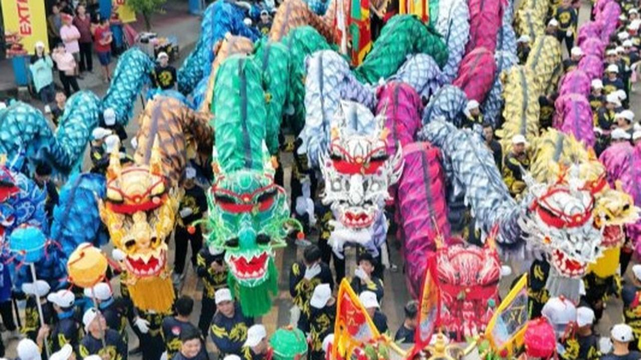 Sembilan Naga Singkawang Jalani Ritual Buka Mata Jelang Cap Go Meh