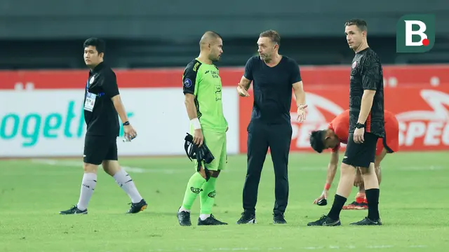 Foto: Momen Thomas Doll Semprot Andritany Ardhiyasa Setelah Laga Persija Vs Bali United di BRI Liga 1