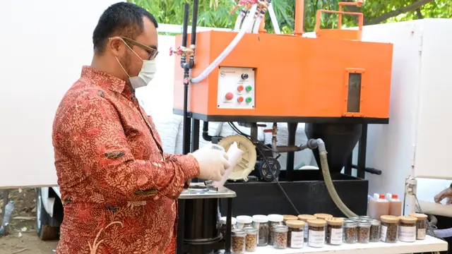 Mengenal Teknologi Peuyeumisasi, Metode Ubah Sampah Jadi Batu Bara Nabati